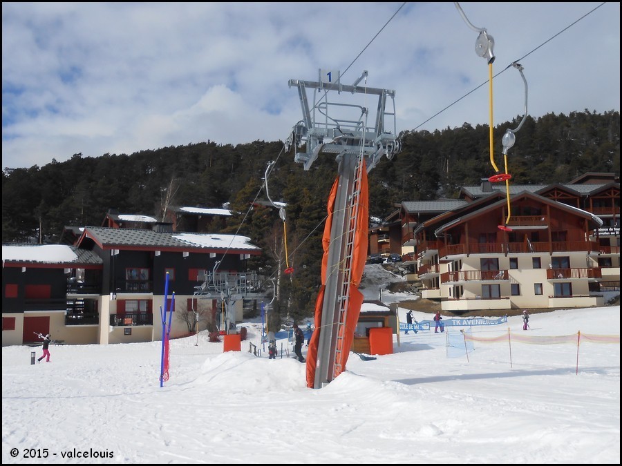 Avenières, un téléski à enrouleurs qui a redonné une certaine attractivité à l'espace débutant du front de neige de la Norma.